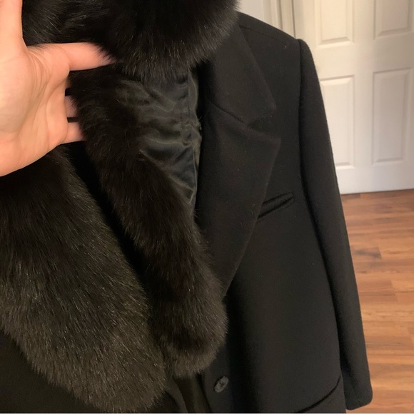 Caruana Wool Coat with Fox Fur Collar, Fabric by Loro Piana Mid Length Size 12 - Picture 14 of 15